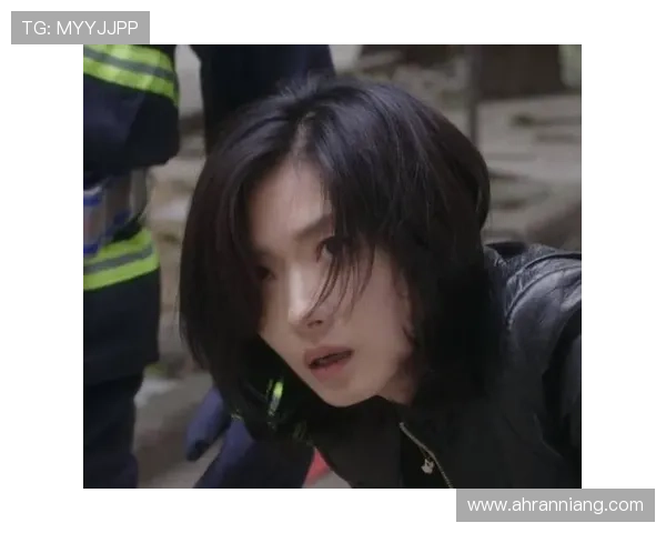 《暴走囧探》:在啼笑皆非的破案路上,寻找不打烊的温情